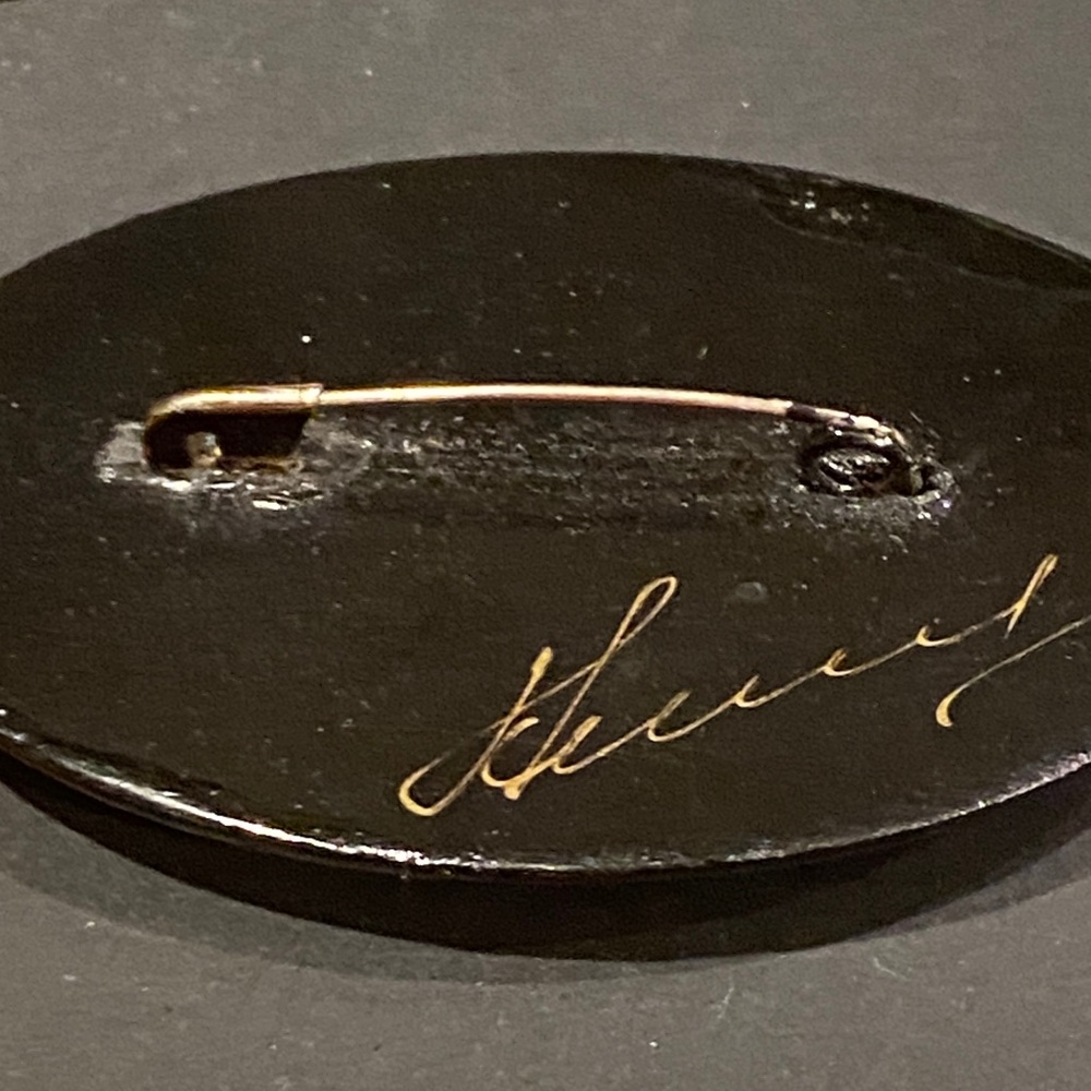 Russian Signed Floral Hand-Painted Brooch - Picture 3 of 4